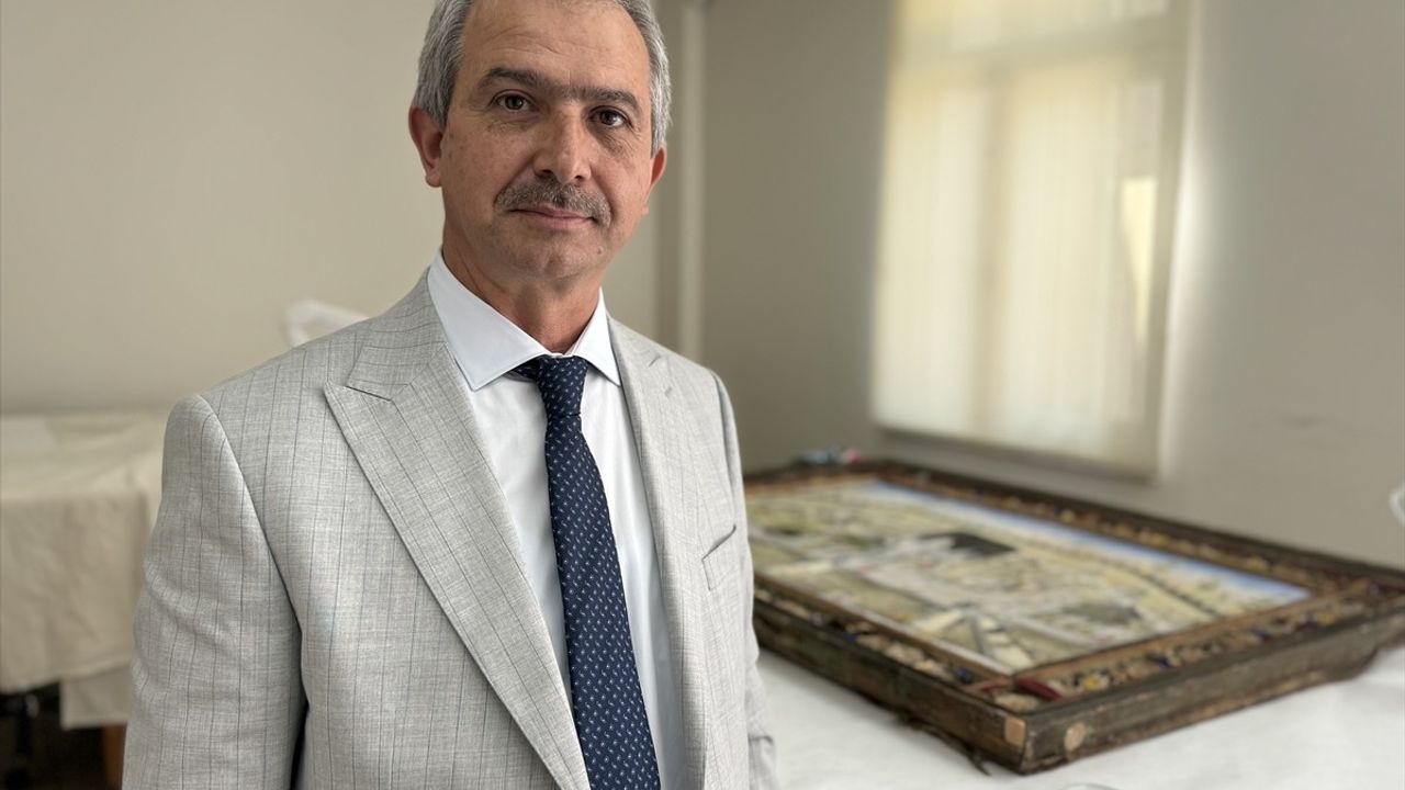 Topkapı Sarayı'ndaki Kabe'nin 200 Yıllık Tasviri Gün Yüzüne Çıkıyor