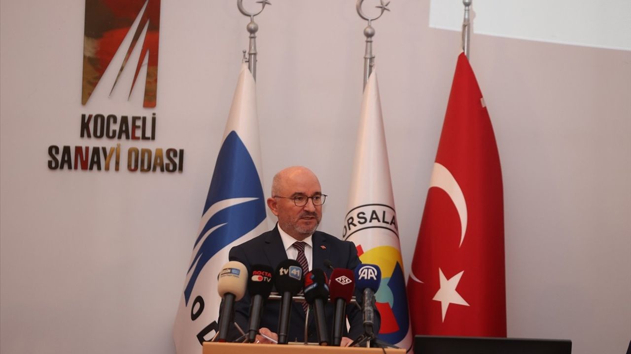 TSE Başkanı Mahmut Sami Şahin, Kocaeli'de Sanayi Dönüşümünü Vurguladı