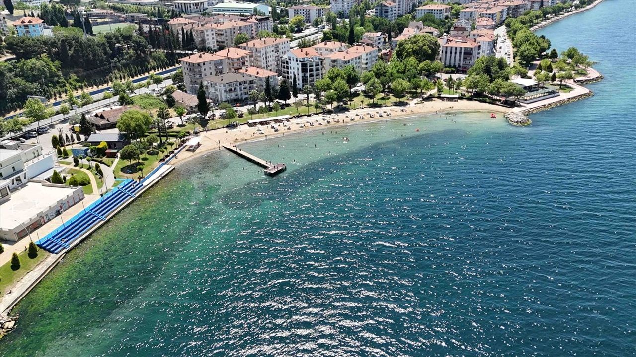 TÜRÇEV, Kocaeli'nin Mavi Bayraklı 9 Plajında Başarıyla Denetim Gerçekleştirdi