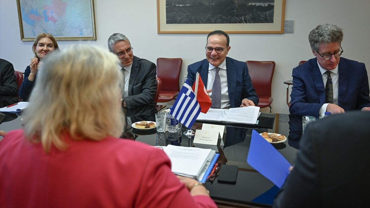 Türk ve Yunan Dışişleri Bakan Yardımcıları Ankara'da Bir Araya Geldi