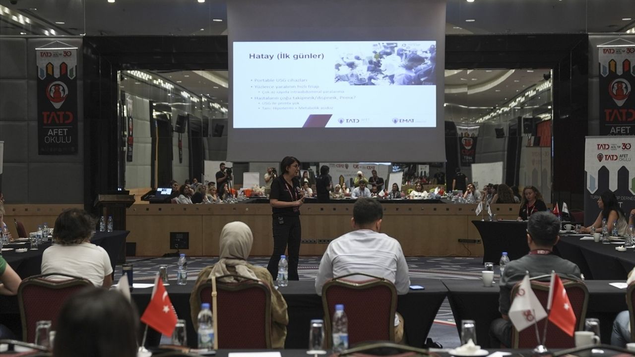 Türkiye Acil Tıp Derneği 'Afet Okulu' Eğitimlerinin İlk Etabı Tamamlandı