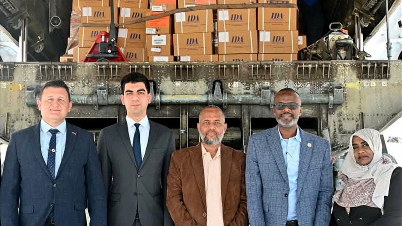 Türkiye, Sudan'daki Kolera Salgınına 37 Ton Sağlık Malzemesi Gönderdi