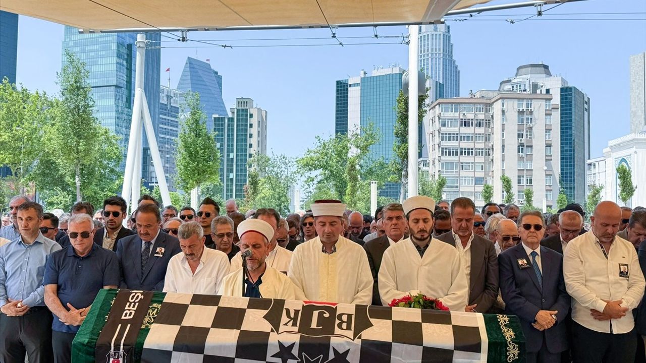 Uğur Gökhan Sarı, Beşiktaş Kulübü Eski CEO'su Olarak Son Yolculuğuna Uğurlandı