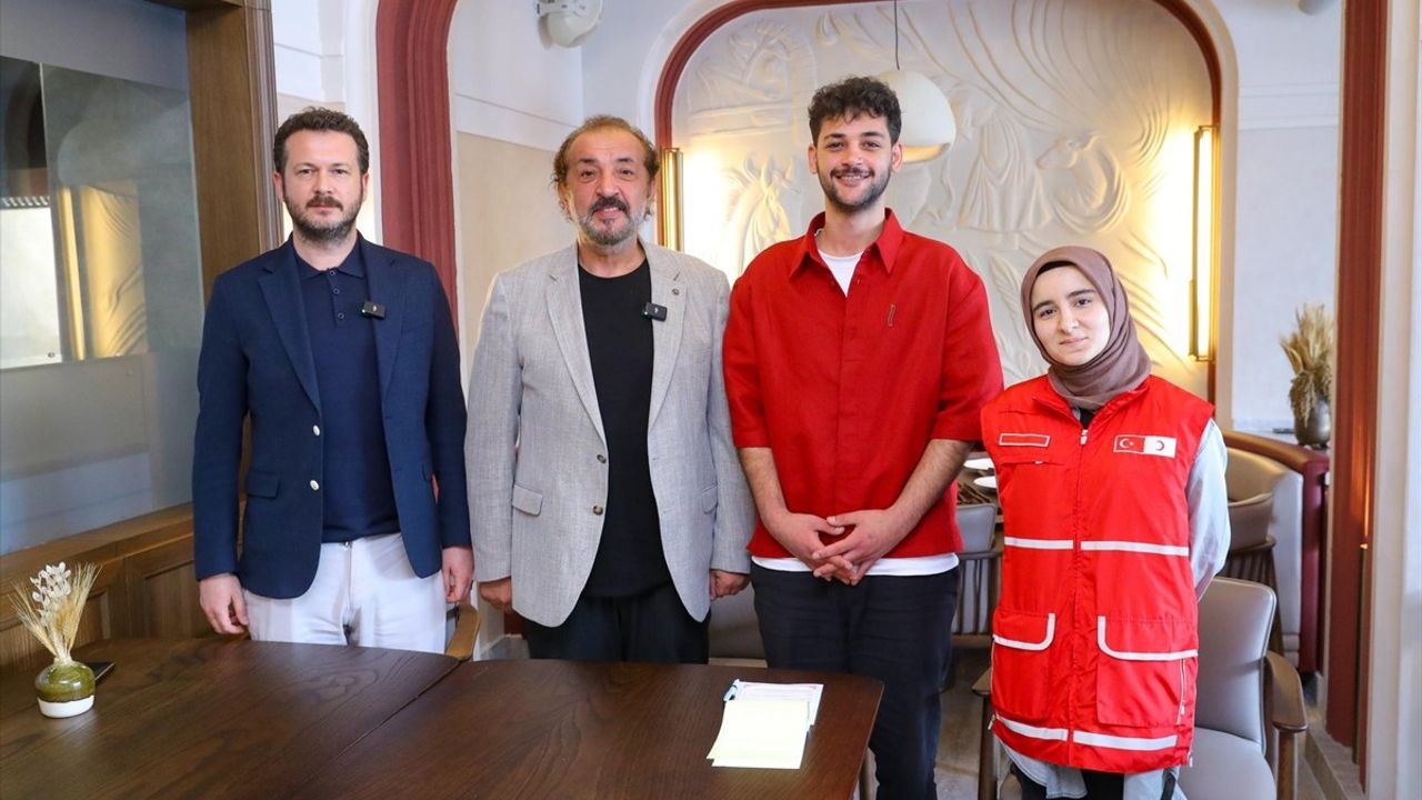 Ünlü Şeflerden Türk Kızılay'a Kurban Bağışı Desteği