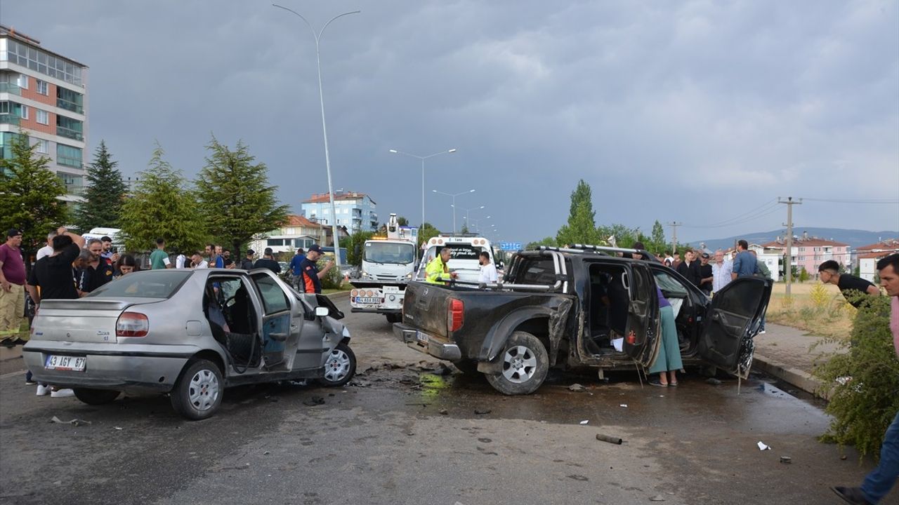 Uşak'ta Trafik Kazası: Bir Kişi Hayatını Kaybetti