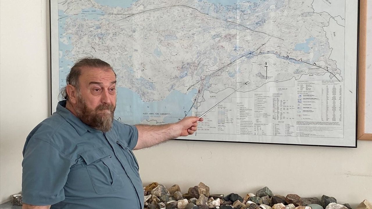 Uzmanlar Doğu Anadolu Fay Hattı'ndaki Enerji Birikimine Dikkat Çekiyor