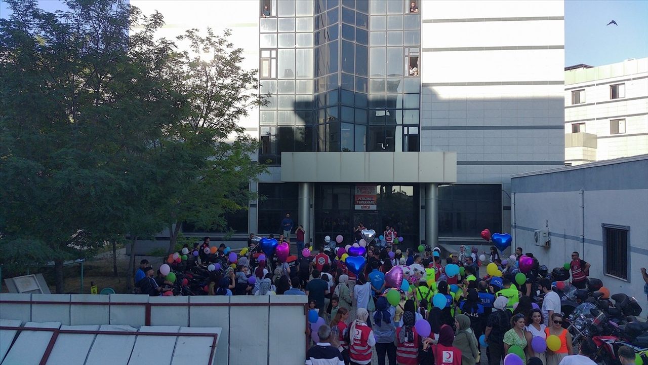 Van'da Lösemi Tedavisi Gören Çocuklar için Duygulandıran Etkinlik