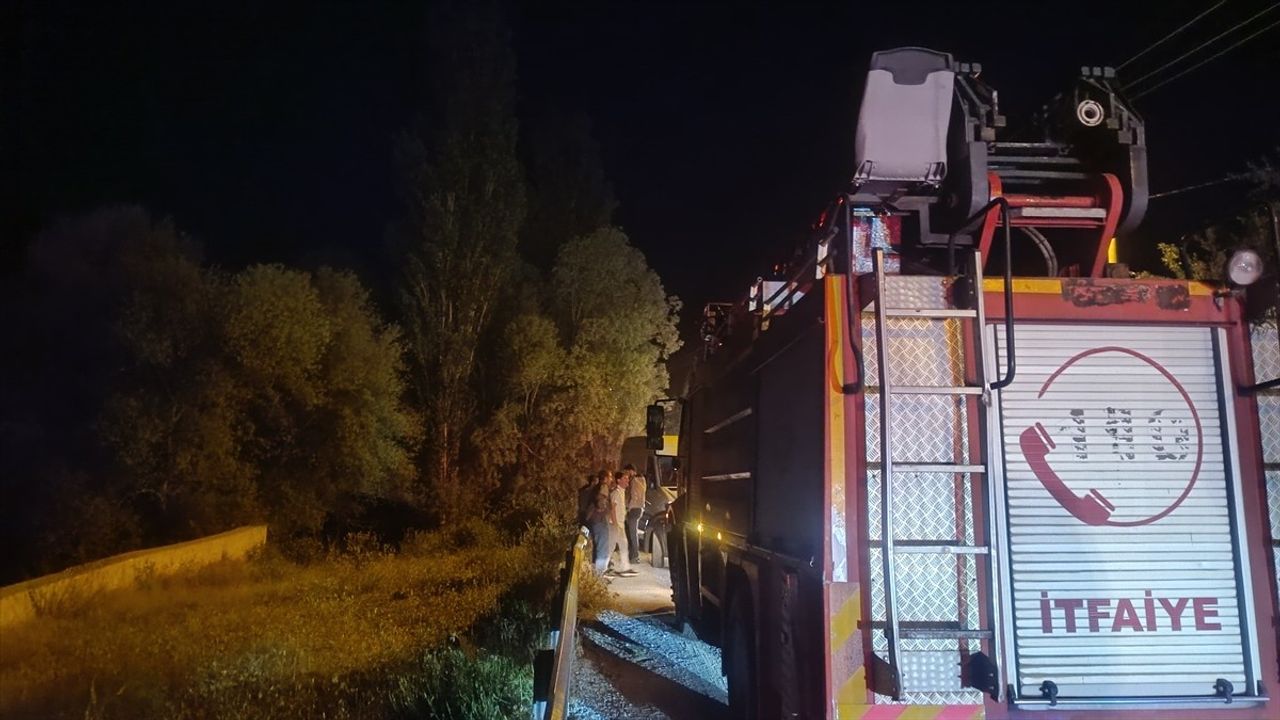 Van'da Müküs Çayı'na Düşen 16 Yaşındaki Genç Kız Hayatını Kaybetti