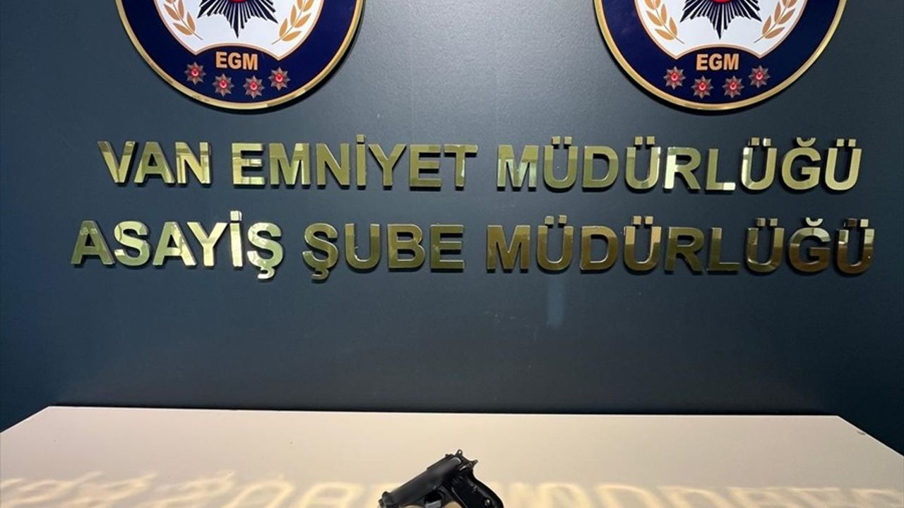 Van'da Suçla Mücadele: 545 Aranan Kişi Yakalandı