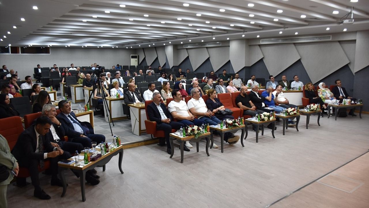 Van'da Yerli Üreticiler ve Perakende Alıcıları Bir Araya Geldi