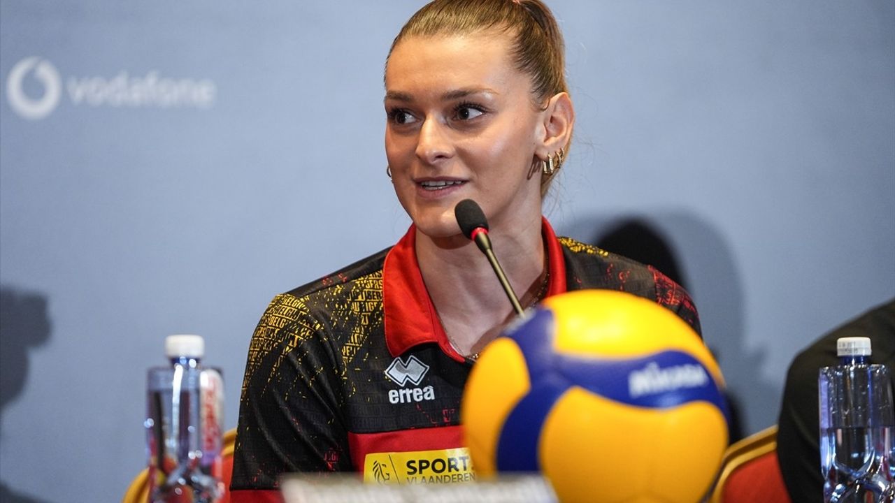 Voleybol FIVB Kadınlar Milletler Ligi'nin Basın Toplantısı Gerçekleştirildi