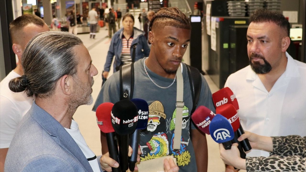 Wagner Pina, Trabzonspor ile Transfer Görüşmeleri İçin Trabzon'a Geldi