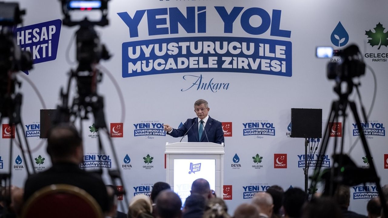 Yeni Yol Partisi, ABD'nin İran'a Hava Saldırısına Tepki Gösterdi