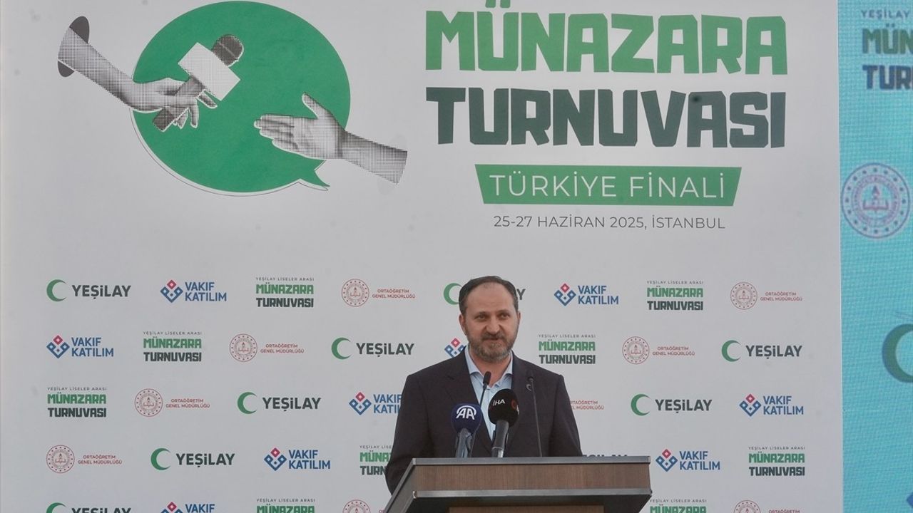 Yeşilay Liseler Arası Münazara Turnuvası Türkiye Finali Gerçekleşti