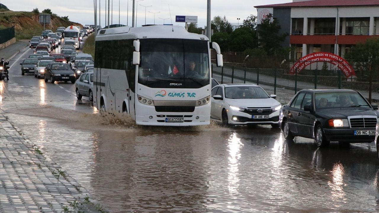Yozgat'ta Sağanak ve Dolu Tarımsal Alanlara Zarar Verdi