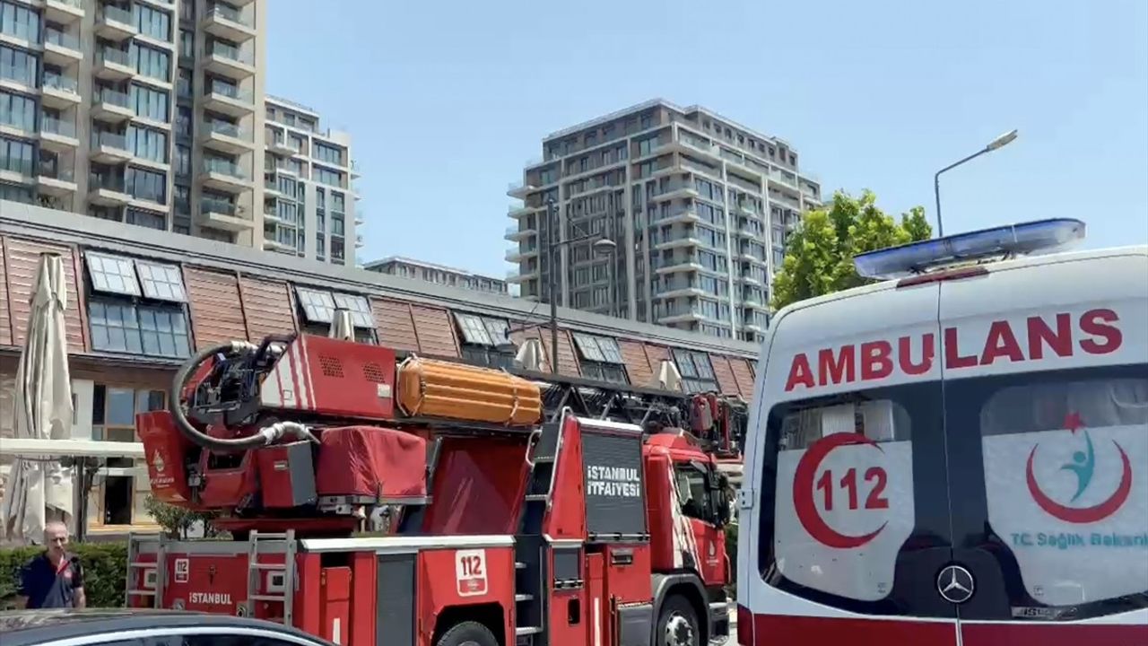 Zeytinburnu'nda Restoranda Yangın Çıktı: İtfaiye Müdahale Etti