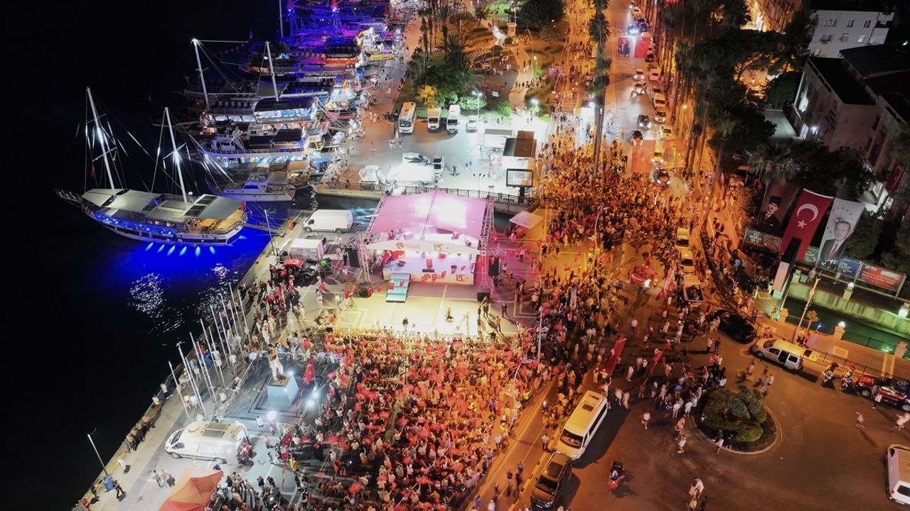 15 Temmuz Şehitleri Marmaris'te Anıldı