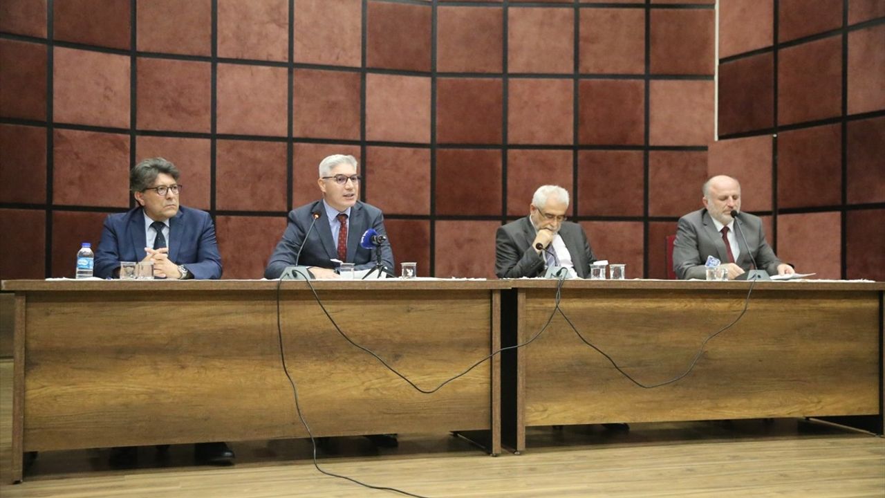 15 Temmuz'un İslami, Milli ve Toplumsal Yansımaları Paneli Kastamonu'da Gerçekleşti