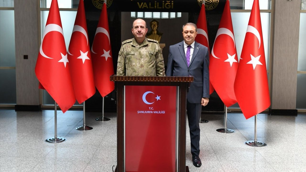 2. Ordu Komutanı Orgeneral Levent Ergün, Şanlıurfa Valisi Hasan Şıldak'ı Ziyaret Etti