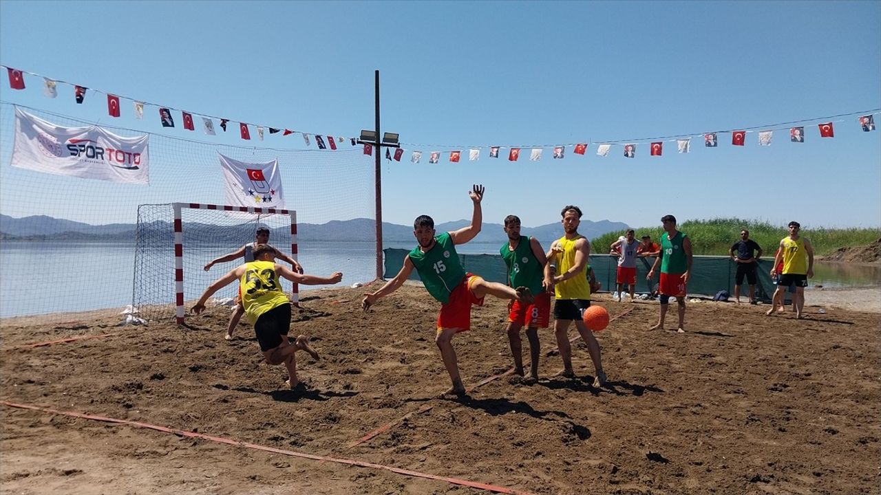 26. Üniversiteler Yaşar Sevim Plaj Hentbolu Türkiye Şampiyonası Sonuçlandı