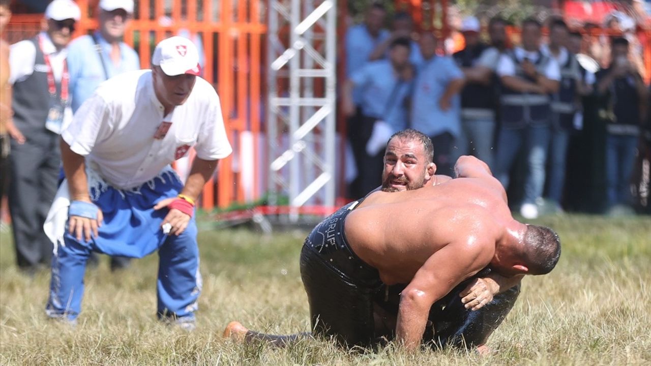 664. Tarihi Kırkpınar Yağlı Güreşleri'nde Finalistler Belli Oldu