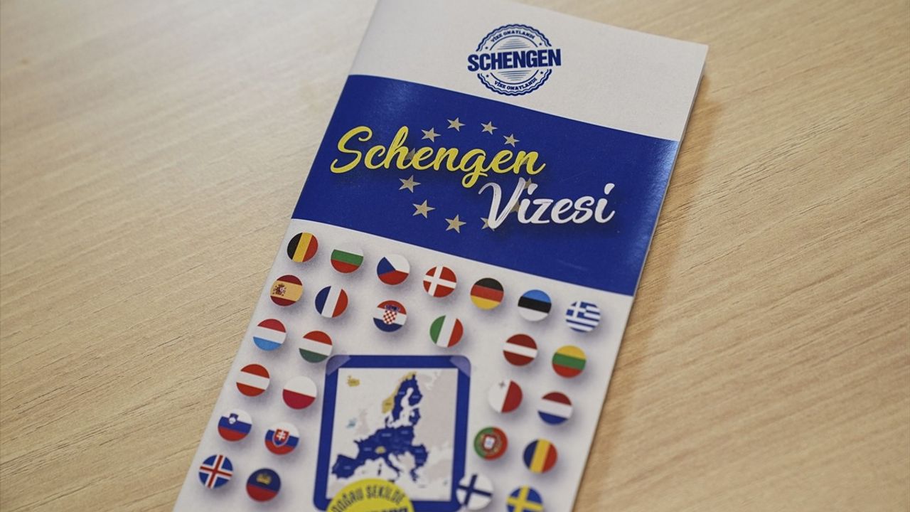 AB Türkiye Delegasyonu Başkanı Ossowski'den Şengen Vizesi Açıklaması