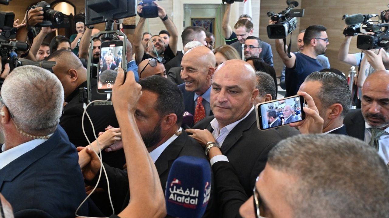 ABD'li Temsilci Barrack, Lübnan Meclis Başkanı Berri ile Bölgesel Gelişmeleri Ele Aldı