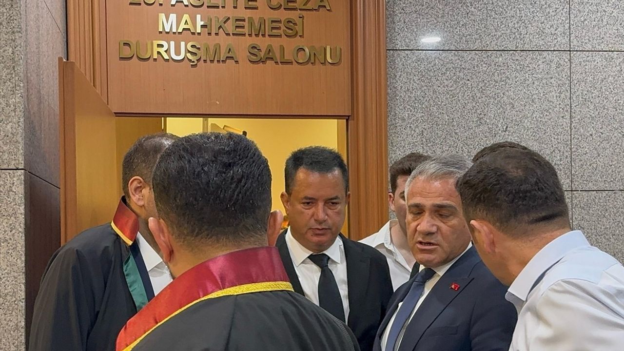 Acun Ilıcalı ve TV8 ile Exxen Yöneticileri Hakkında Yasa Dışı Bahis Davası Başladı