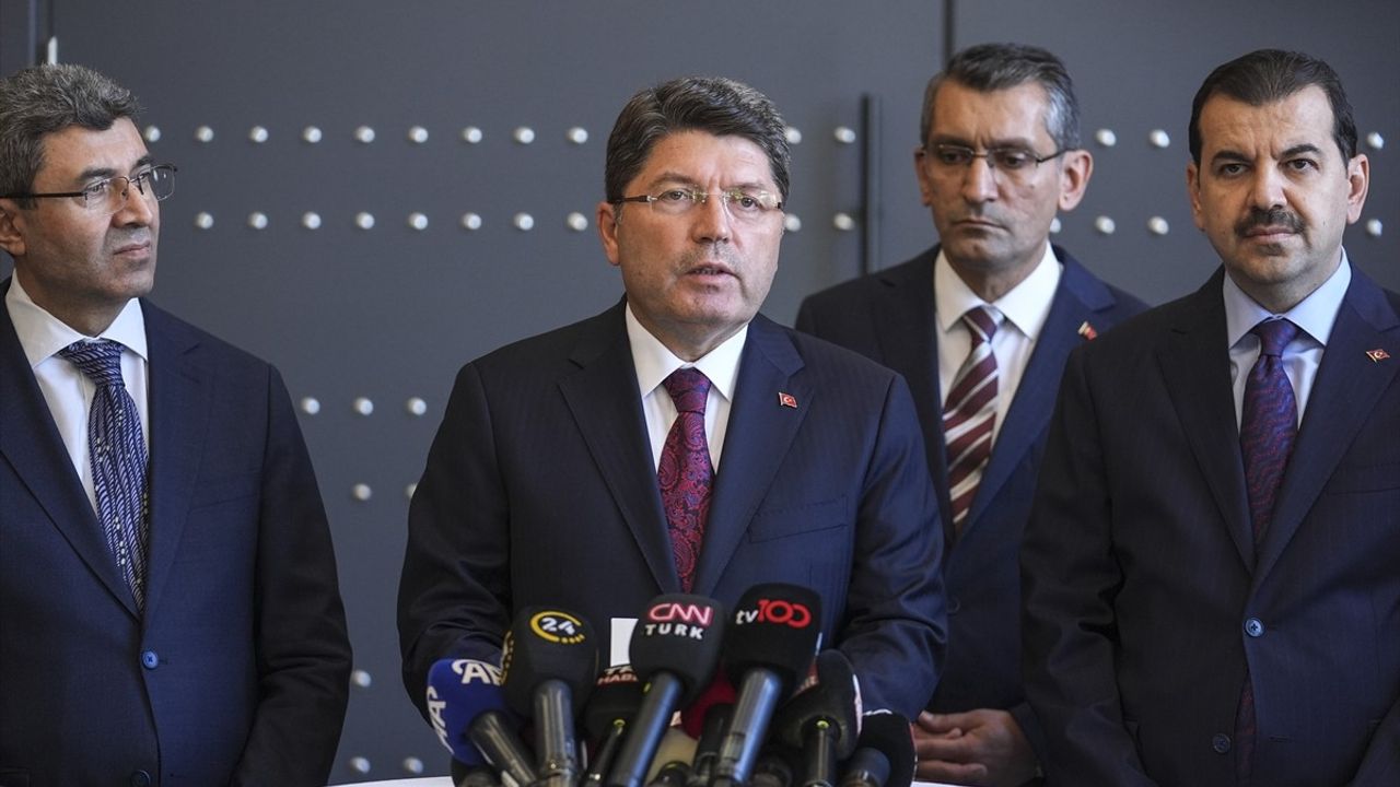 Adalet Bakanı Tunç'tan Tahliyeler ve Terörle Mücadele Açıklamaları