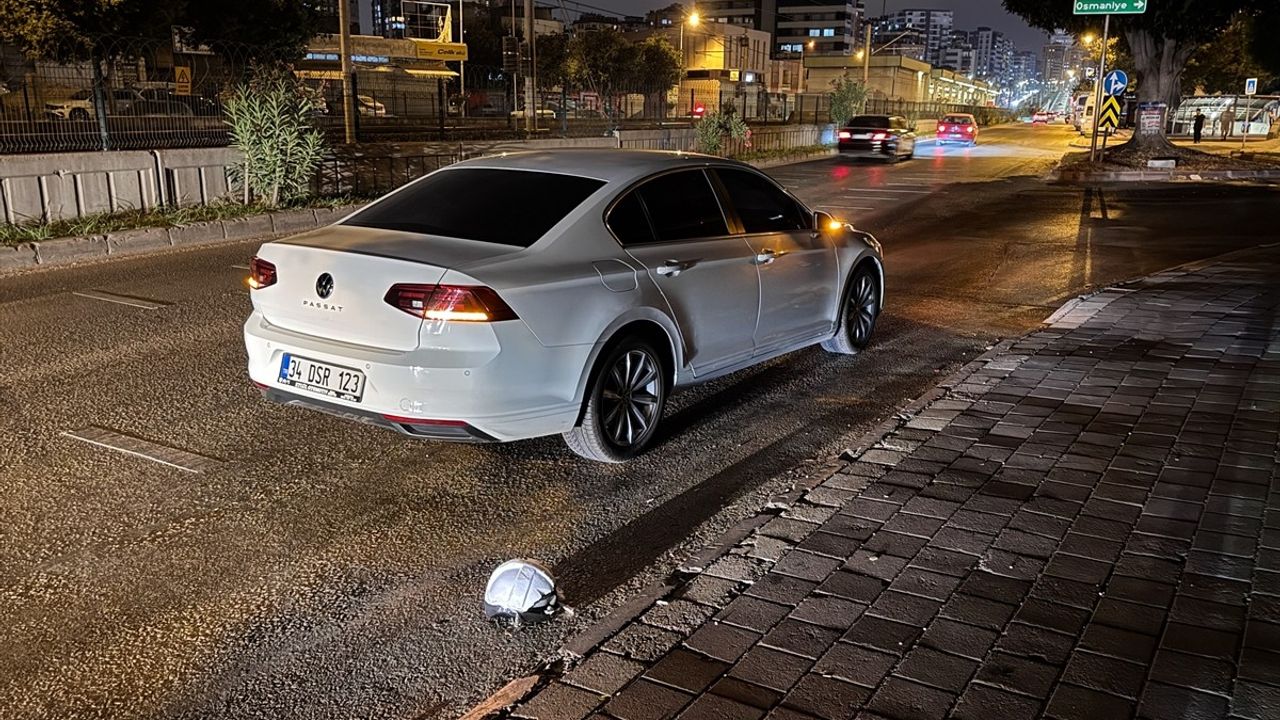 Adana'da Motosiklet ve Otomobil Çarpışması: 1 Ölü, 1 Yaralı