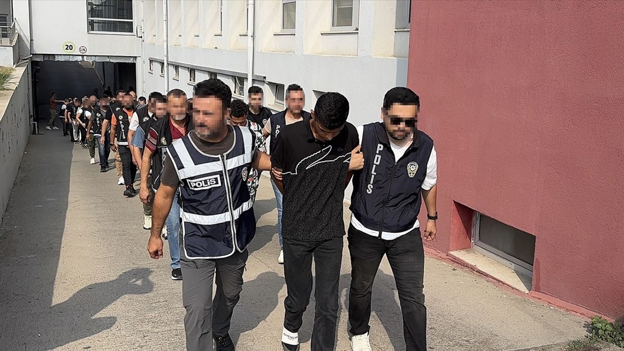 Adana'daki 'Narkokapan-Adana 2' Operasyonunda 130 Şüpheli Yakalandı