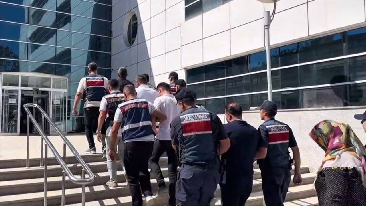 Adıyaman'da Dolandırıcılık Operasyonu: 57 Şüpheli Gözaltında