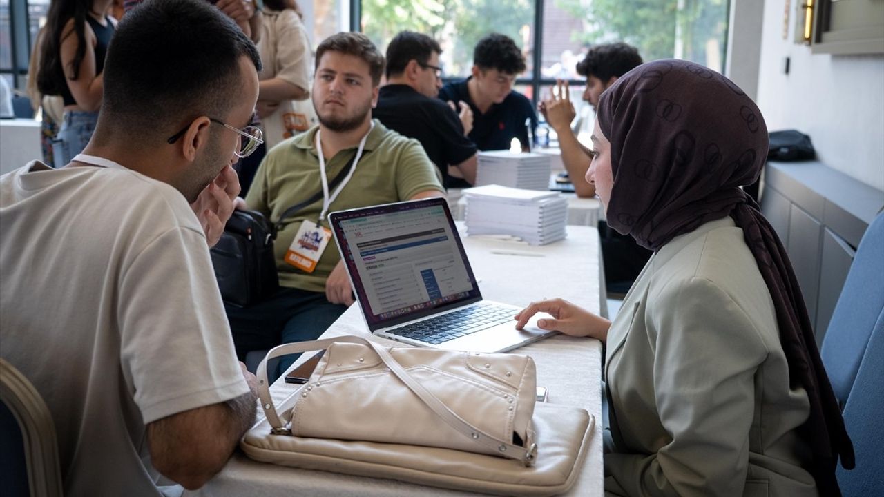 AK Parti İstanbul İl Gençlik Kolları'ndan 'Bir Tercih Festivali'