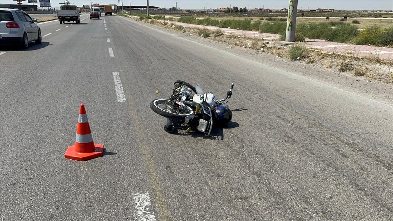 Aksaray'da 'Dur' İhtarına Uymayan Motosiklet Sürücüsü Polis Memurunu Yaraladı