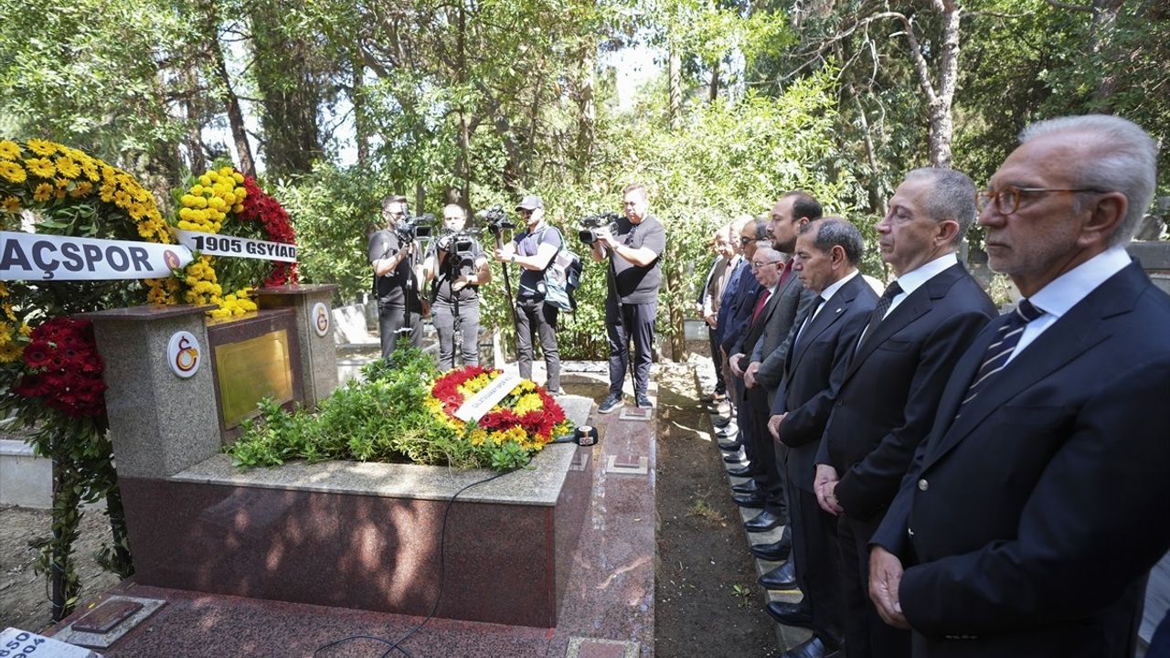 Ali Sami Yen, Vefat Yıldönümünde Kabri Başında Anıldı