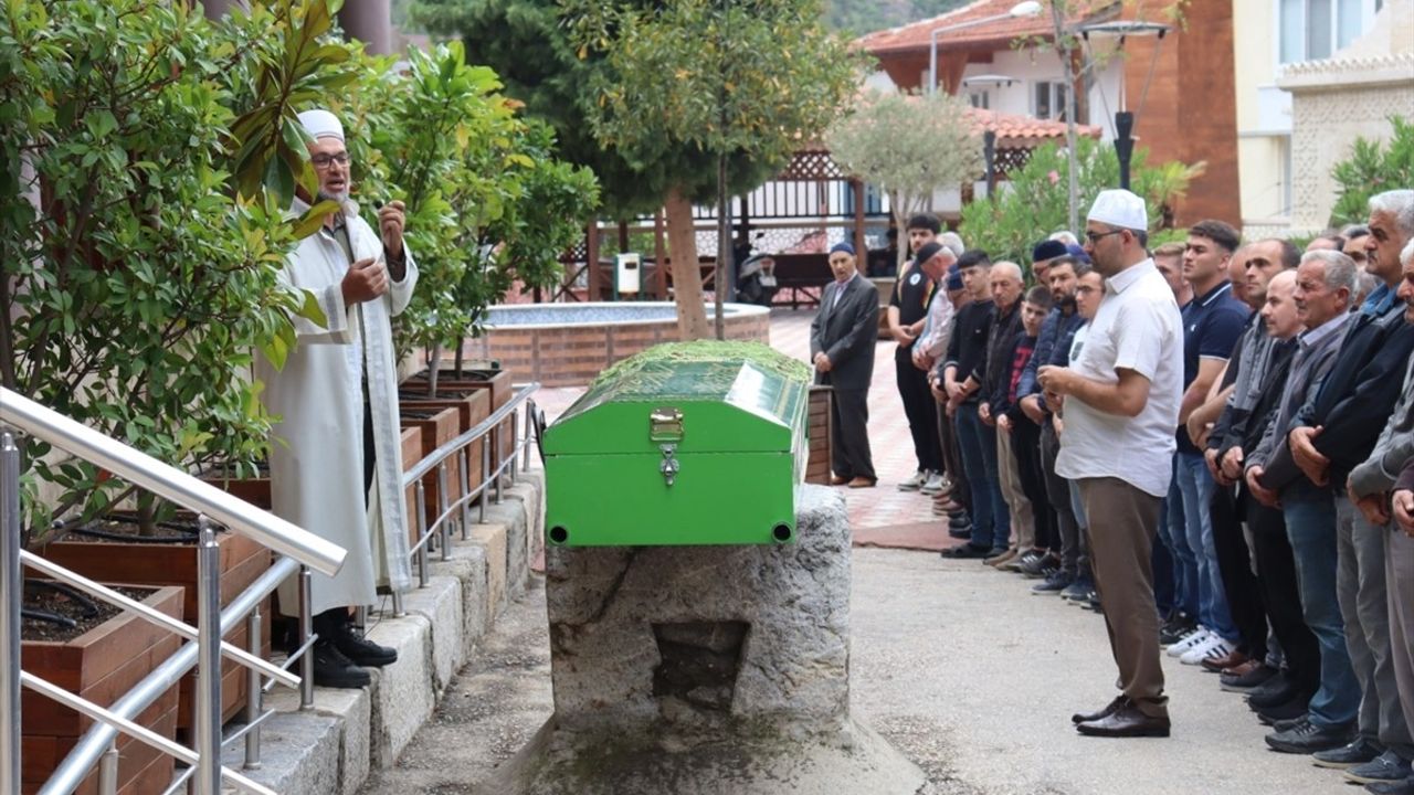 Amasya'da Korkunç Olay: Eşini Vuran Kişi İntihar Etti