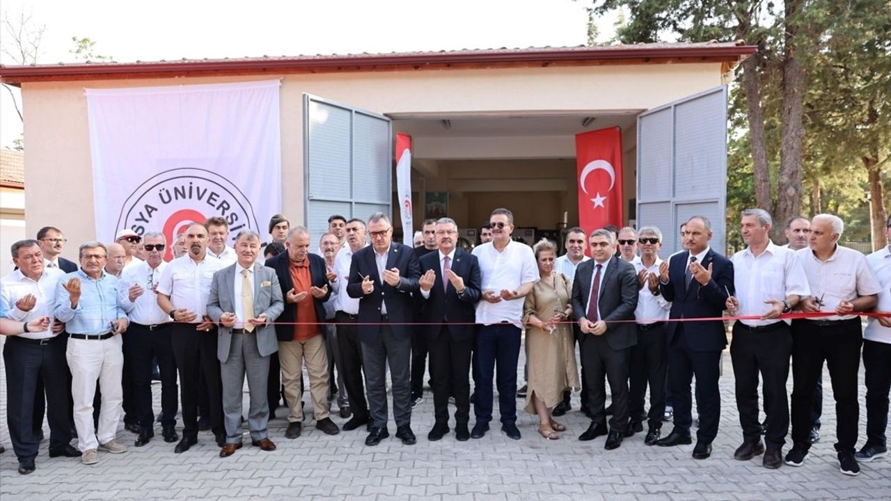 Amasya Üniversitesi'nde Yerli Dondurarak Kurutma Makinesi Üretim Tesisi Açıldı