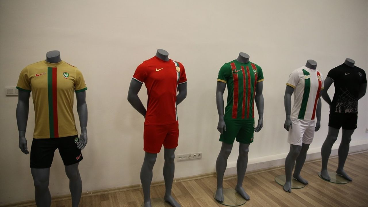 Amed Sportif Faaliyetler, 2025-2026 Sezonu Formalarını Tanıttı