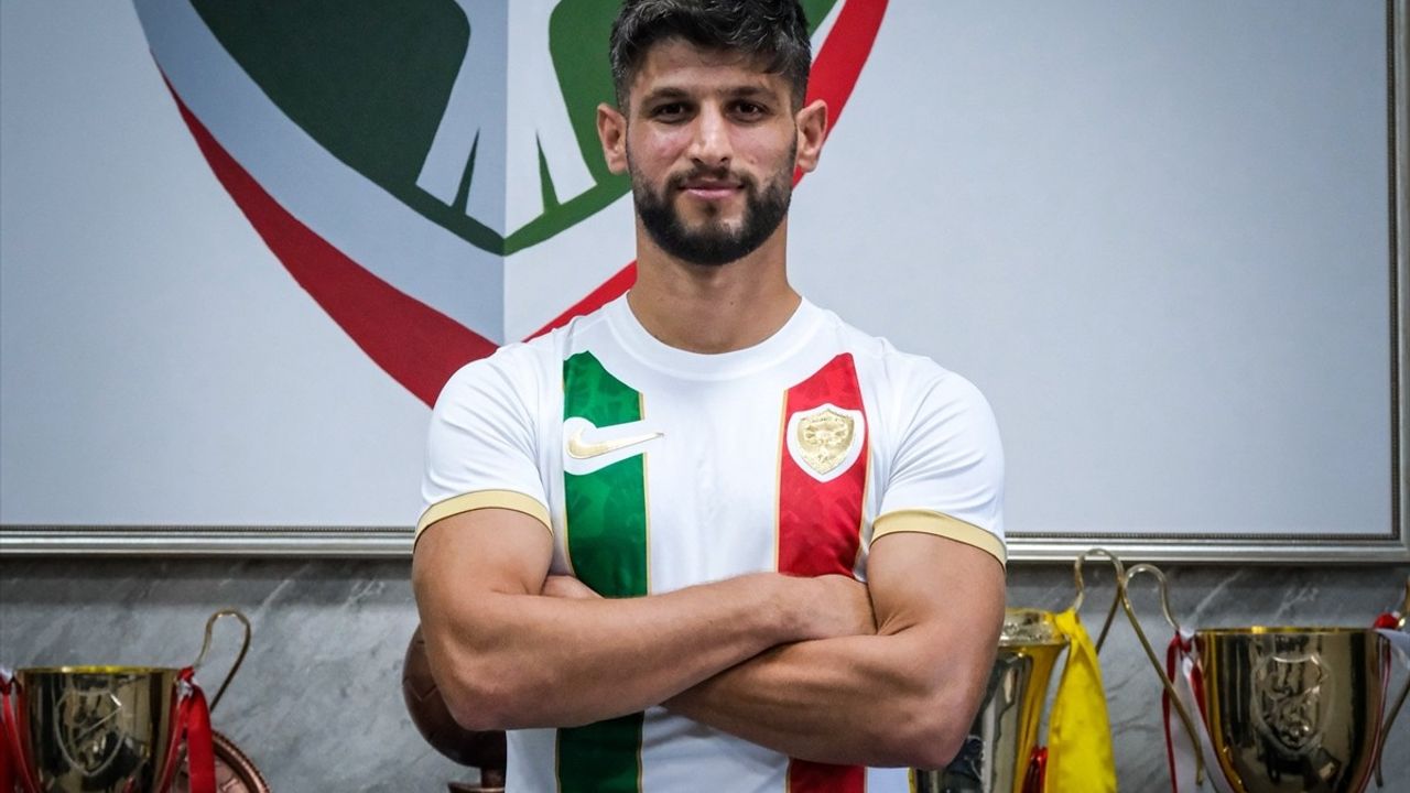 Amed Sportif Faaliyetler, Kahraman Demirtaş ile Anlaştı