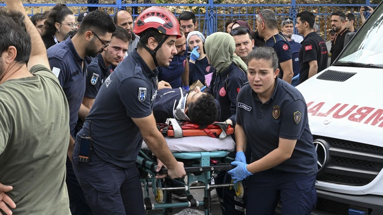 Ankara'da Belediye Otobüsü ile Zincirleme Kaza: 20 Yaralı