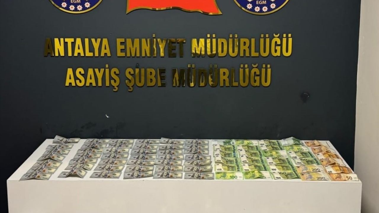 Antalya'da Hırsızlık Şüphelisi Bir Kişi Tutuklandı