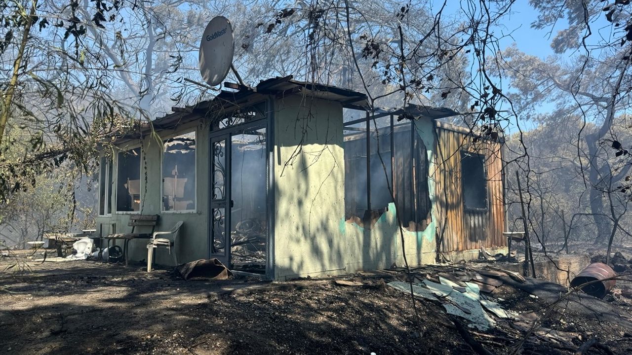 Antalya'da Orman Yangınına Hızla Müdahale Ediliyor