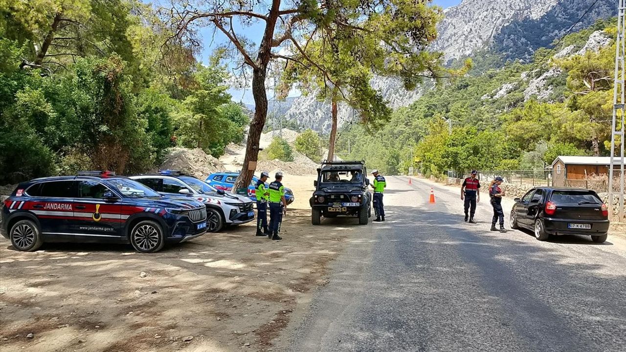 Antalya'da Safari Araçlarına Yönelik Özel Denetim Gerçekleştirildi