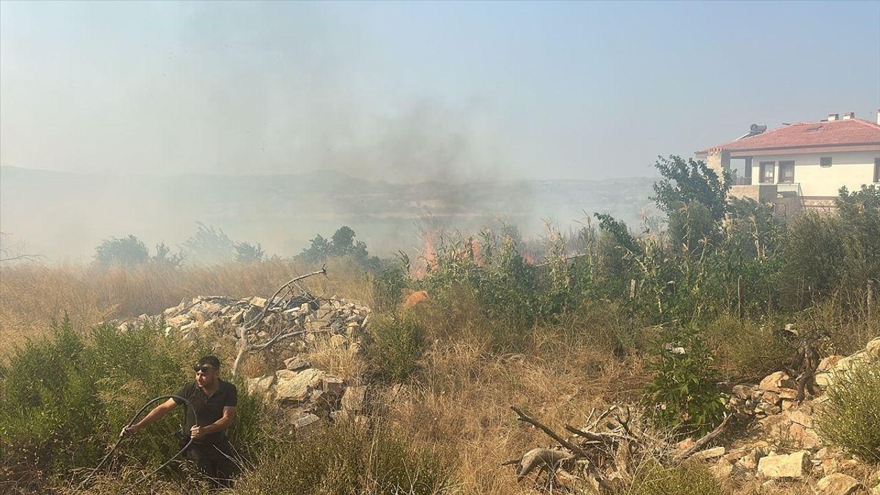 Antalya'daki Orman Yangınları Kontrol Altına Alınıyor