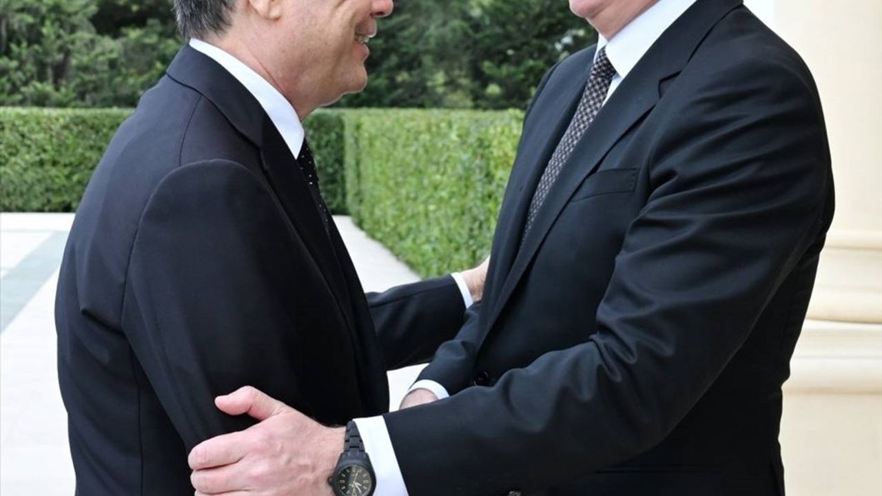 Azerbaycan Cumhurbaşkanı Aliyev, Türkmenistan Milli Lideri Berdimuhammedov ile Görüştü