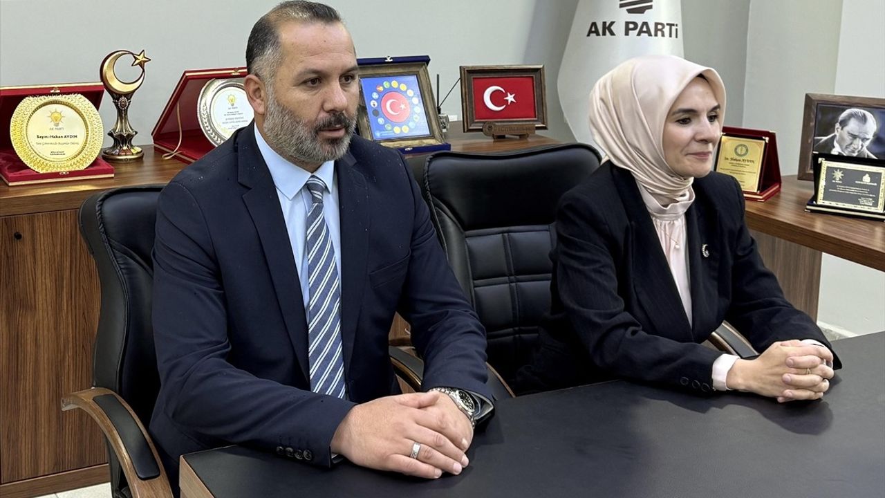 Bakan Göktaş, Muharrem Ayı Dolayısıyla Ardahan'da Aşure Dağıttı