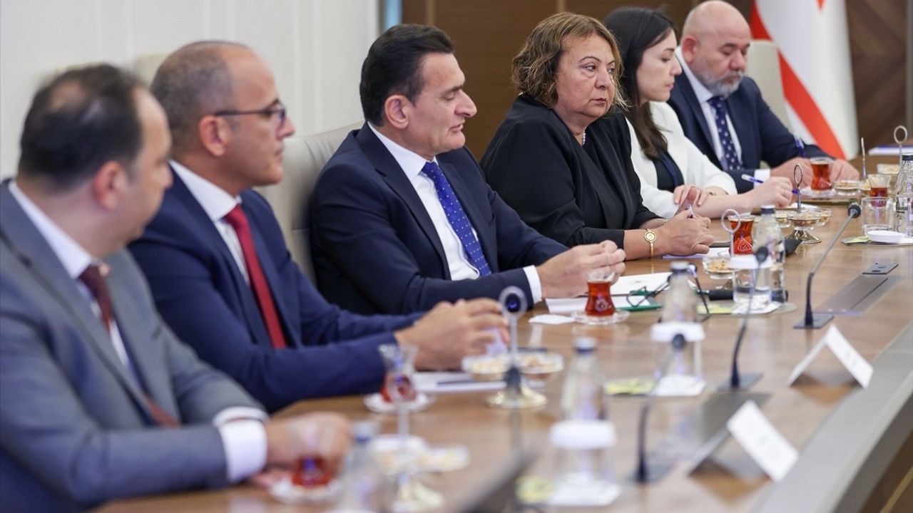 Bakan Murat Kurum, KKTC İçişleri Bakanı Dursun Oğuz ile Görüştü