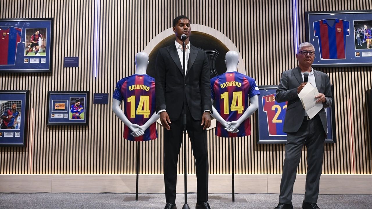 Barcelona, Marcus Rashford'ı Manchester United'dan Kiraladı