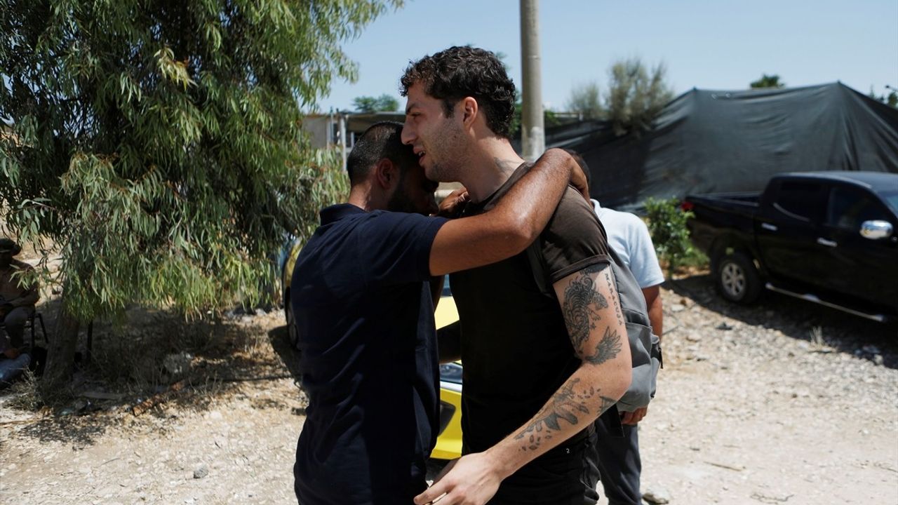 Batı Şeria'da İsrail Saldırılarında İki Filistinli Hayatını Kaybetti