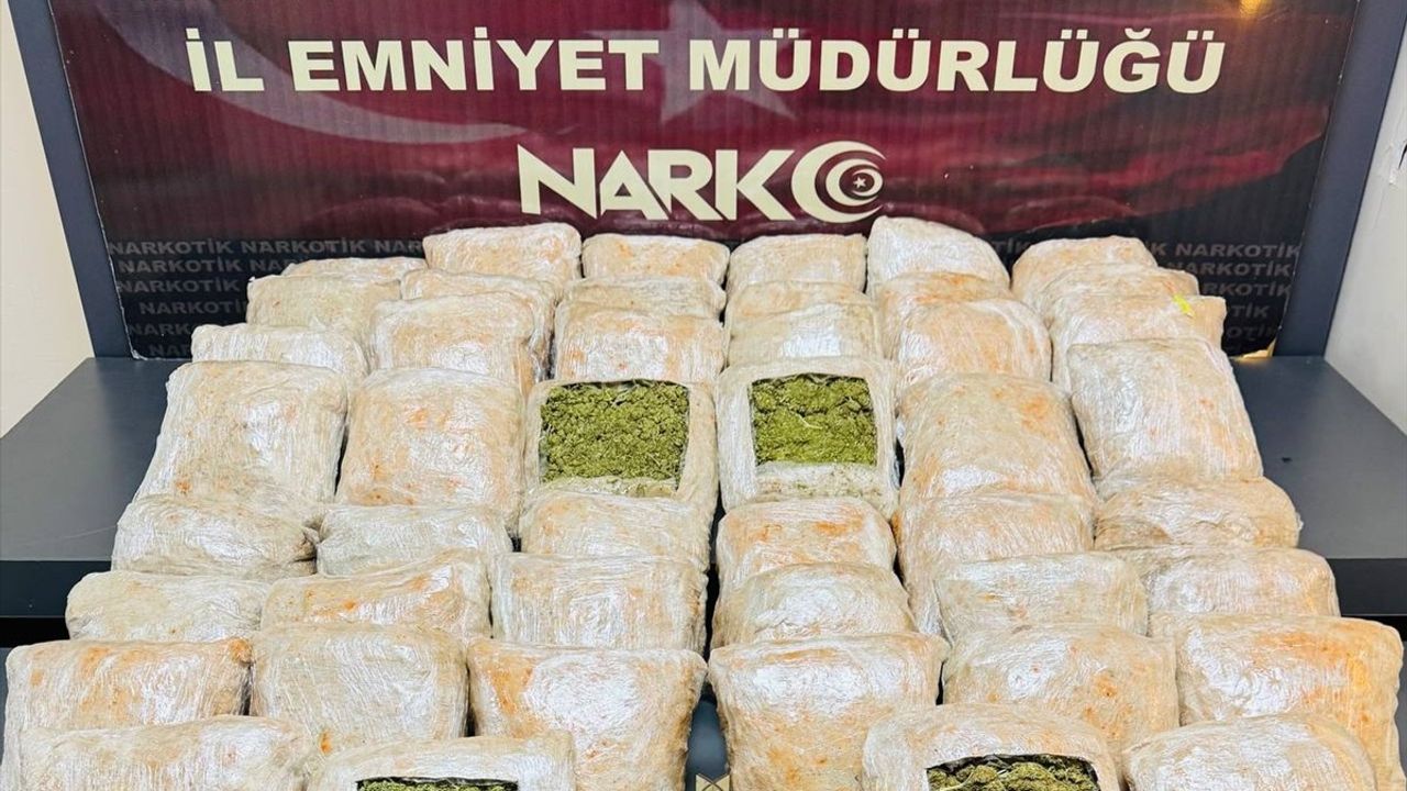 Batman'da Uyuşturucu Operasyonu: Çimento Yüklü Tırda 27 Kilogram Sentetik Uyuşturucu Ele Geçirildi